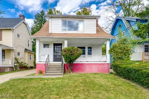 13625 Cranwood Dr, Garfield Heights, OH 44105