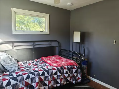Bedroom - 5923 Ogden Ave, Ashtabula, OH 44004 photo 4 of 4