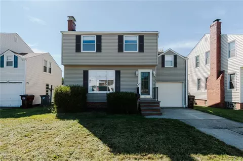 1319 Dartmoor Ave, Parma, OH 44134