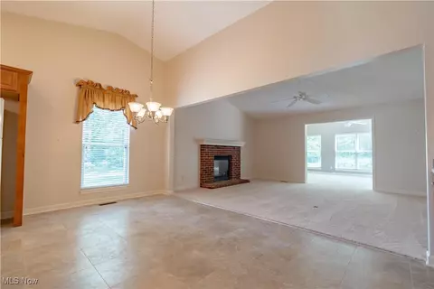 6464 Harness Cir NE, Canton, OH 44721 photo 13