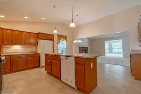 6464 Harness Cir NE, Canton, OH 44721 photo 11