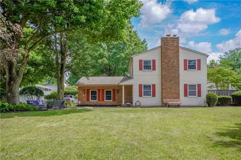 7518 Panther Ave NE, Canton, OH 44721