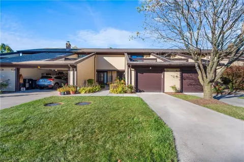 32469 Jefferson Dr #3, Solon, OH 44139