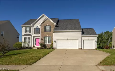 3704 Kenway Blvd, Uniontown, OH 44685