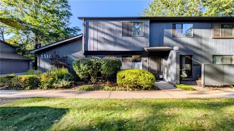 1510 Alder Dr #7C, Westlake, OH 44145