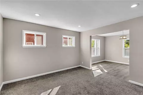 Living - 1810 E 34th St, Lorain, OH 44055 photo 1 of 3