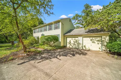 6401 Painesville Warren Rd, Concord, OH 44077