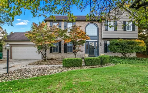 3553 Hunters Hl, Poland, OH 44514