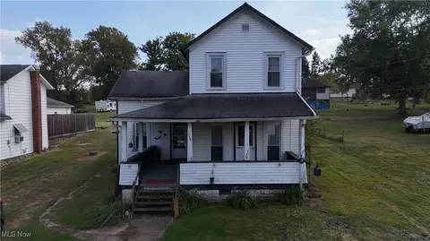 14844 Churchfield St NW, North Lawrence, OH 44666