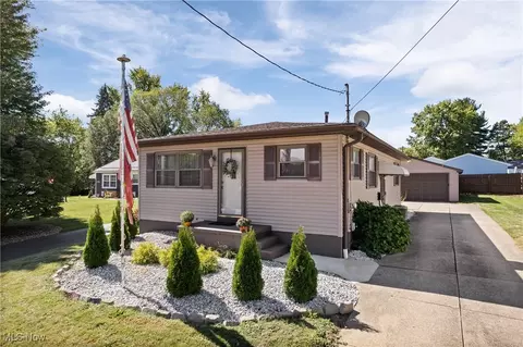 2714 Romig Rd, Akron, OH 44320