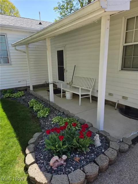 Exterior - 2543 Burlingham Dr, Ashtabula, OH 44004 photo 3 of 12