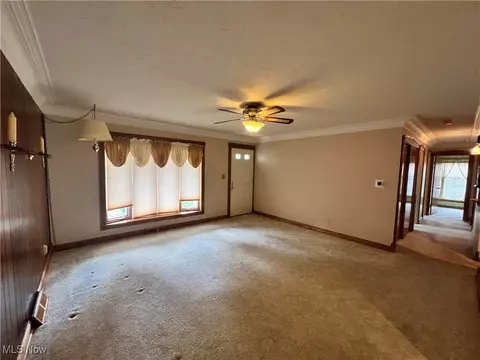 Living - 2543 Burlingham Dr, Ashtabula, OH 44004 photo 2 of 3