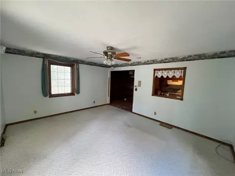 Living - 2543 Burlingham Dr, Ashtabula, OH 44004 photo 1 of 3