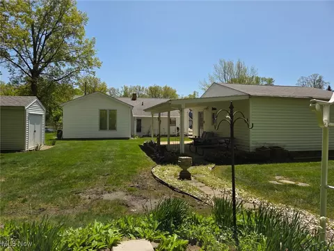 Exterior - 2543 Burlingham Dr, Ashtabula, OH 44004 photo 7 of 12