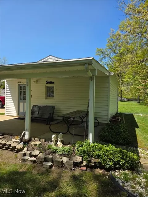 Exterior - 2543 Burlingham Dr, Ashtabula, OH 44004 photo 9 of 12