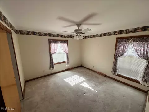 Bedroom - 2543 Burlingham Dr, Ashtabula, OH 44004 photo 3 of 6