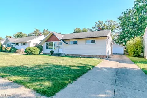6132 Westerham Rd, Mayfield Heights, OH 44124