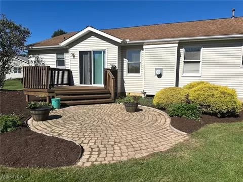 137 Forest View Ct, Creston, OH 44217 photo 4