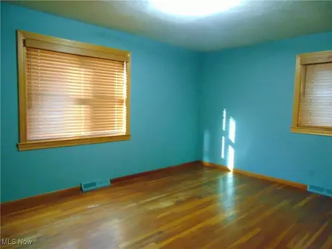 Bedroom - 4571 River Rd, Perry, OH 44081 photo 3 of 4