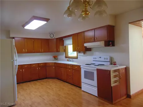 Kitchen - 4571 River Rd, Perry, OH 44081 photo 1 of 3