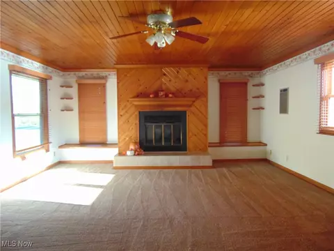 Living - 4571 River Rd, Perry, OH 44081 photo 2 of 4