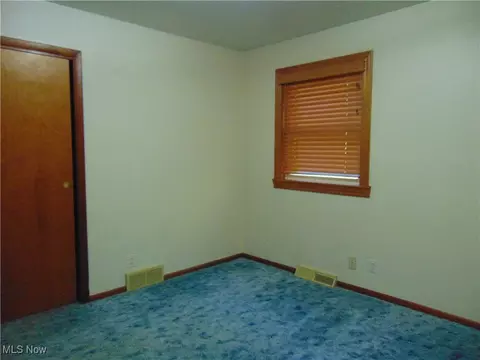 Bedroom - 4571 River Rd, Perry, OH 44081 photo 1 of 4