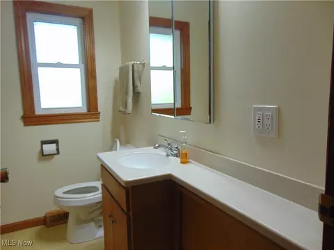 Bath - 4571 River Rd, Perry, OH 44081 photo 1 of 2