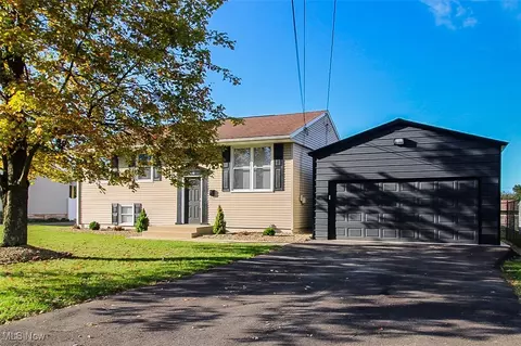 5640 Baylor Ave, Austintown, OH 44515