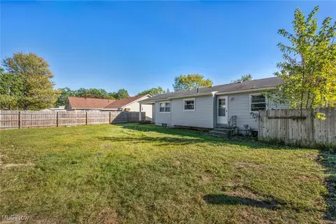 Exterior - 140 Miami Ave, Elyria, OH 44035 photo 5 of 5