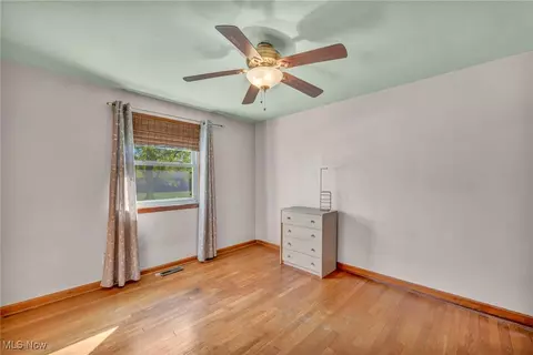 Bedroom - 140 Miami Ave, Elyria, OH 44035 photo 2 of 7