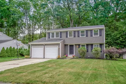 4227 Baird Rd, Stow, OH 44224