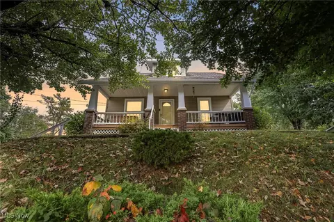 411 Fowlers Ln, New Lexington, OH 43764