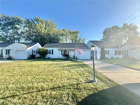 439 Berkshire Rd, Elyria, OH 44035 photo 28