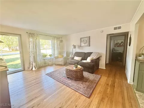 439 Berkshire Rd, Elyria, OH 44035 photo 5