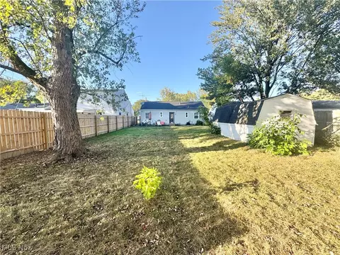 439 Berkshire Rd, Elyria, OH 44035 photo 25