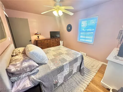 439 Berkshire Rd, Elyria, OH 44035 photo 15