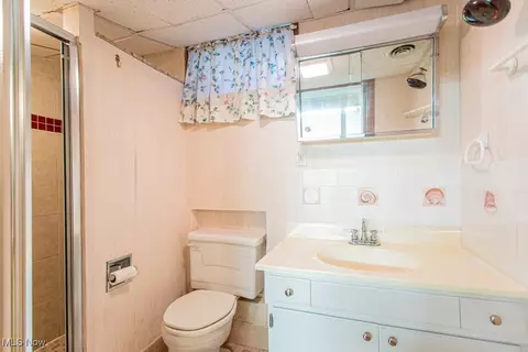 764 Poland Ave, Struthers, OH 44471 photo 21