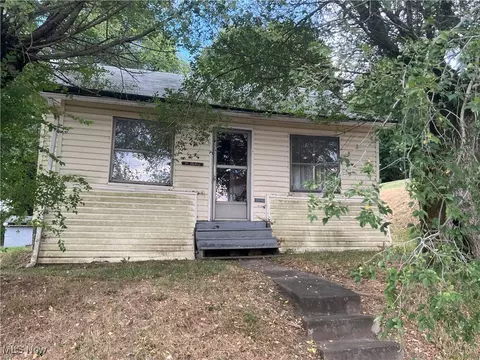 60551 Main St, Jacobsburg, OH 43933