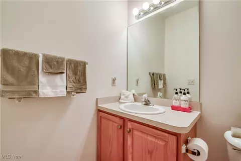134 Gleneagle Dr, Elyria, OH 44035 photo 30