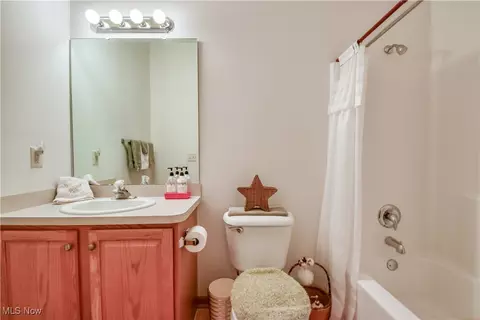 134 Gleneagle Dr, Elyria, OH 44035 photo 29