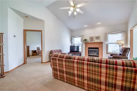 134 Gleneagle Dr, Elyria, OH 44035 photo 10