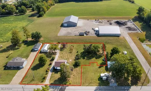 11835 Canaan Center Rd, Creston, OH 44217