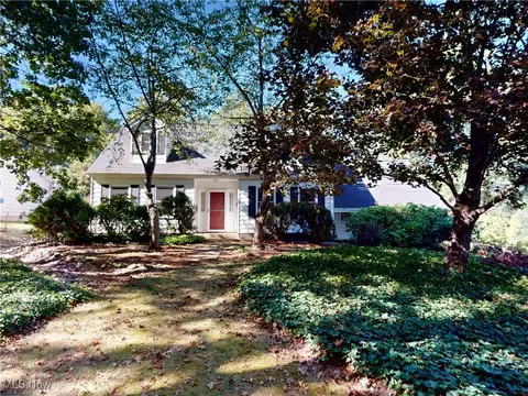 8134 Timberlane Dr, Painesville, OH 44077