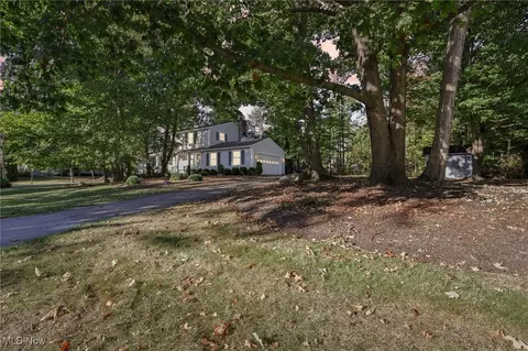 5974 Anna Lee Dr, Hudson, OH 44236