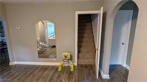Entry Way - 4558 17th St NW, Canton, OH 44708 photo 3 of 3