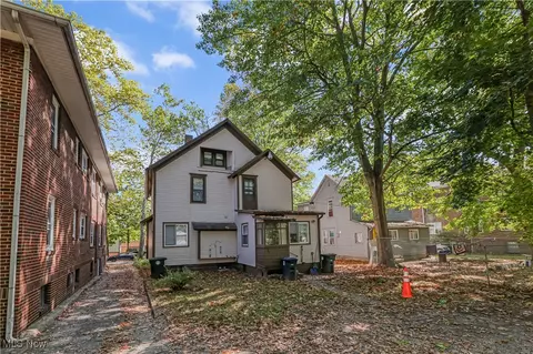 594 Blaine Ave, Akron, OH 44310 photo 27