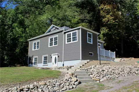 816 Youngstown Lowellville Rd, Lowellville, OH 44436