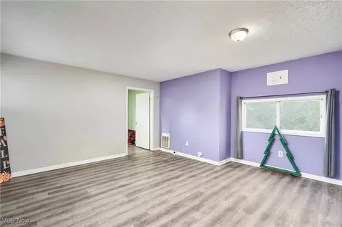 763 Cordova Ave, Akron, OH 44320 photo 4