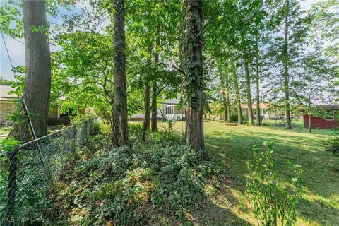 941 Meadview Dr, Parma, OH 44131 photo 45