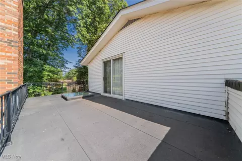 941 Meadview Dr, Parma, OH 44131 photo 41